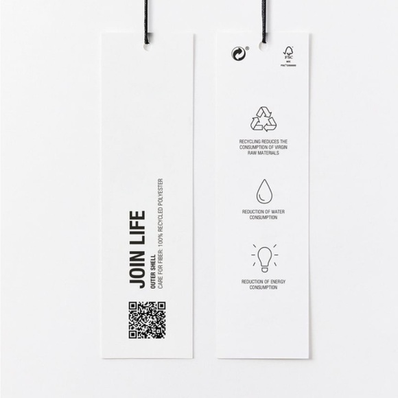 ZARA PIKACHU POKÉMON TM @ NINTENDO HAT - Picture 4 of 4